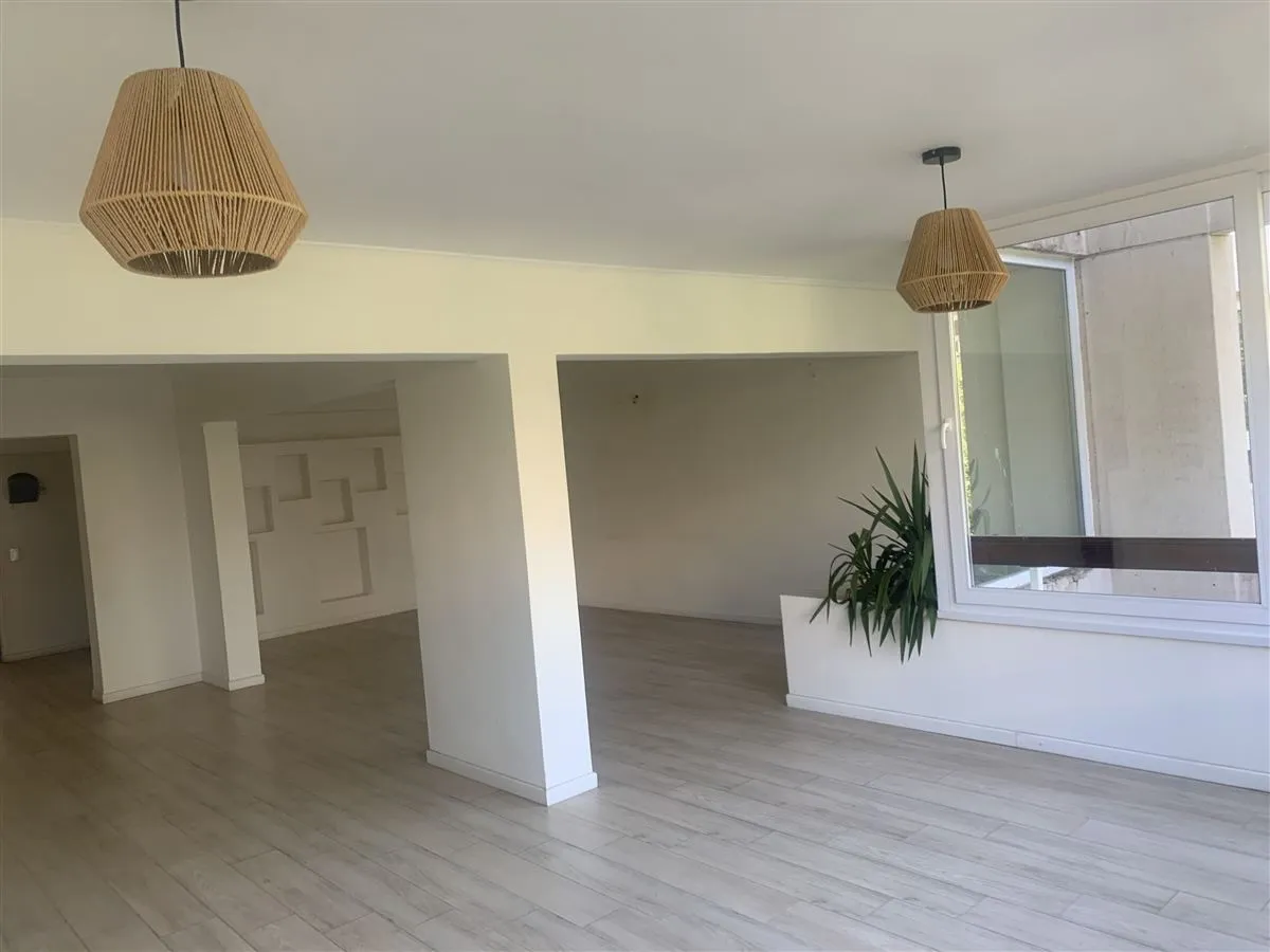 Imagen 3 de 22 de Dpto.en Venta A Pasos Trewhelas School 3d3b Estar Y Serv.