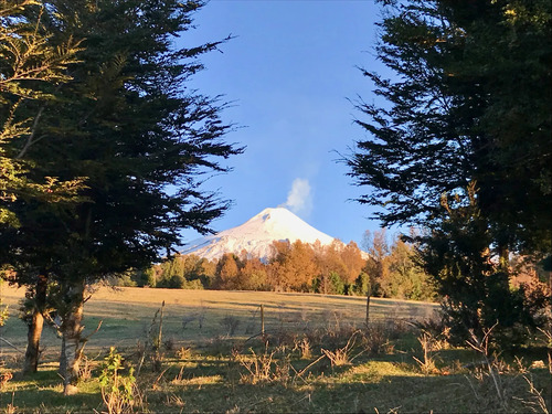 Parcela En Pucón En Venta. Amplias Vistas Al Lago Y Volcán
