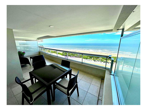 Imagen 12 de 13 de Venta Apartamento 3 Dormitorios Y Dep. En Playa Brava, Punta Del Este