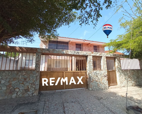 Re/max 2mil Vende Casa En Urb. Jorge Coll, Mun. Maneiro, Isla De Margarita, Edo. Nueva Esparta
