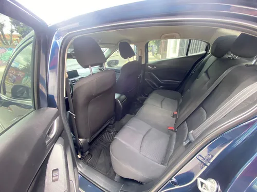 Mazda 3 2.0 Touring