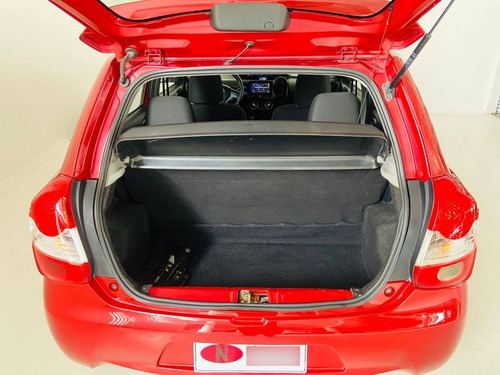 Imagem 8 de 11 de Toyota Etios 1.3 X 16v Flex 4p Manual