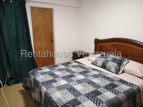 Juan Carlos González. Renta House Carabobo Vende Apto. Res. Los Pinos Urb. El Naranjal Naguanagua Mls #25-12152 Rah/jcg.