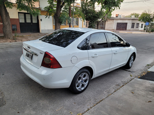 Ford Focus 2 1.8 Exe Sedan Tdci Ghia