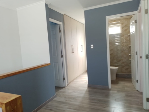 Vendo Casa La Cisterna 5d-4b-3e Y Piscina Y Quincho