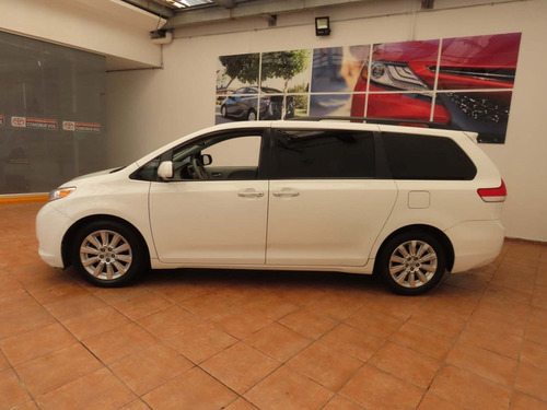 Imagen 3 de 11 de Toyota Sienna Xle Piel 2012 Blanca