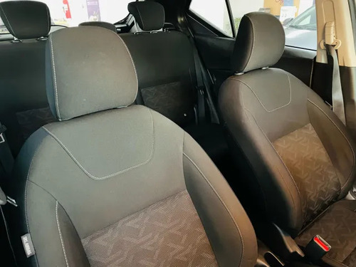 Nissan Kicks 1.6 Active CVT (flex)