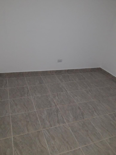 Casa En Venta - 2 Dormitorios 1 Baño - Cochera - 1.050mts2 - Bordenave, Puán
