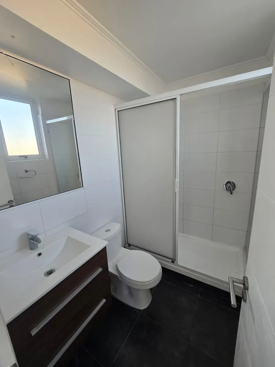 Imagen 5 de 13 de Departamento De Dos Dormitorios Y Dos Baños En Villa Alemana