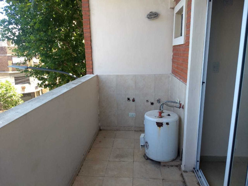 Imagen 9 de 10 de Venta 1 Amb. Frente C/balcón (3° B) En Villa Devoto