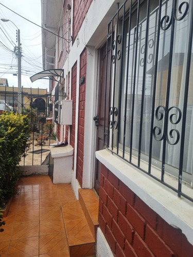 Casa De 2 Pisos En Gómez Carreño (84122)