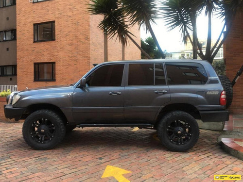 Imagen 5 de 15 de Toyota Land Cruiser Sahara