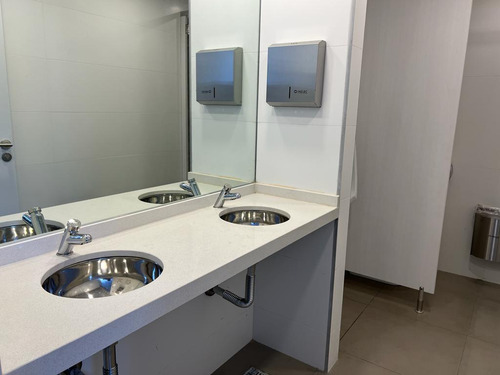 Alquiler Oficina 75m2 Piso Alto - C 2 Divisiones De Blindex Open Space.
