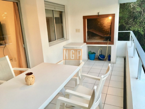 Imagen 2 de 15 de Apartamento En Mansa, 3 Dormitorios