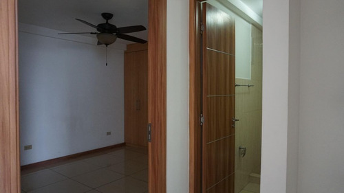Imagen 12 de 21 de Venta De Apartamento De 80 M2 En Ph Terrazas Del Rey, Condado Del Rey 22-93gg