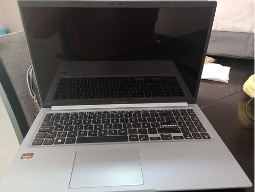 Laptop Asus Vivobook 15 D1502ia-e8070w