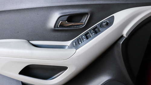 Imagen 10 de 15 de Chevrolet Tracker 1.8 Ltz Fwd Mt 140cv - 113810 - C