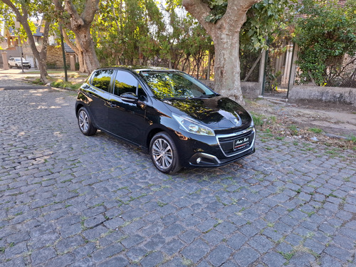 Peugeot 208 1.6 Allure Nav Tiptronic