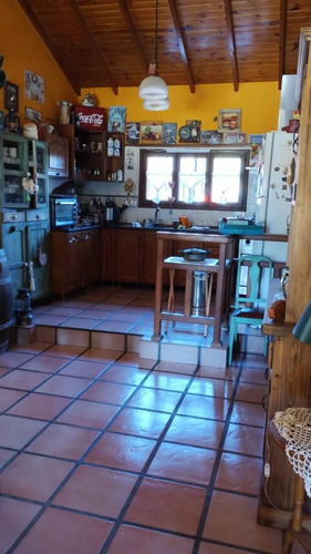 Venta Casa Quinta Estilo Colonial. Lujan 4 Domritorios