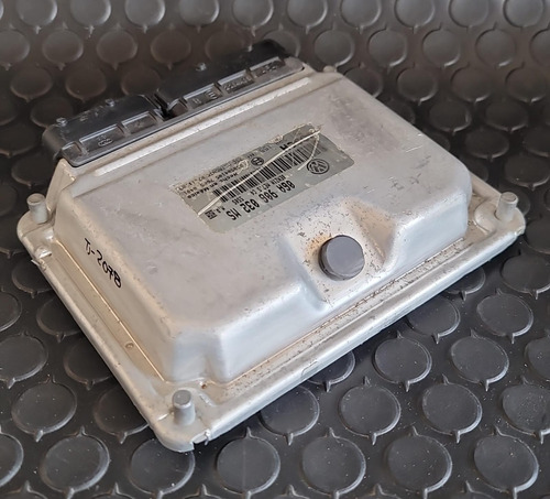 Computadora Ecu Beetle Jetta 2004-2005 2.0 06a906032ms Libre (Usado)