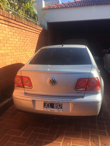 Volkswagen Bora 1.8 Highline T Tiptronic Cuero 2010