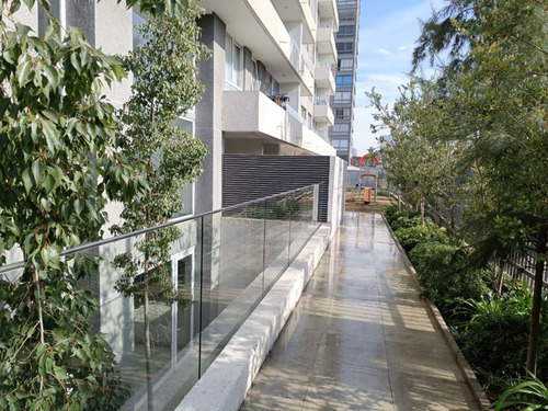 ¡departamento Casi Nuevo En Condominio De Primer Nivel!