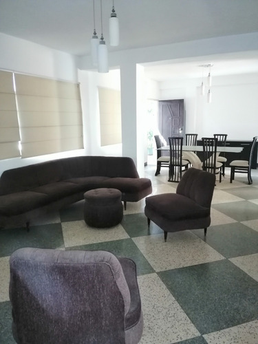 Imagen 5 de 14 de Apartamento En Venta Urb. Altamira 19724