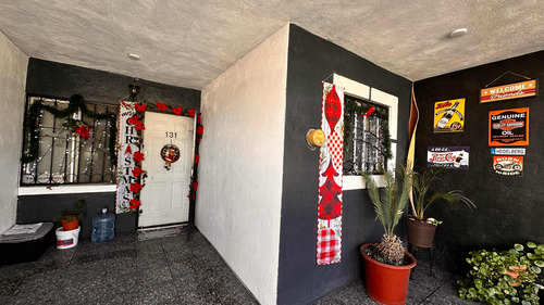 Casa De 3 Recámaras, Estudio, Tres Baños Completos 2 Salas