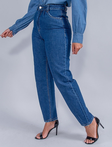 Imagem 4 de 4 de Calça Jeans Mom Feminina Revanche Cristina