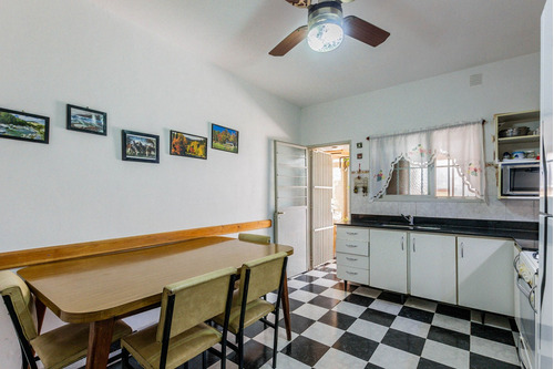Casa . Dúplex . 4 Ambientes . Patio . Cochera . Apto Credito . Permuta . Ramos Mejia