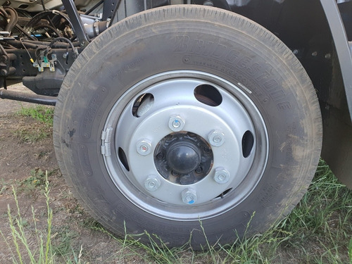 Imagen 12 de 15 de Fuso Canter 815