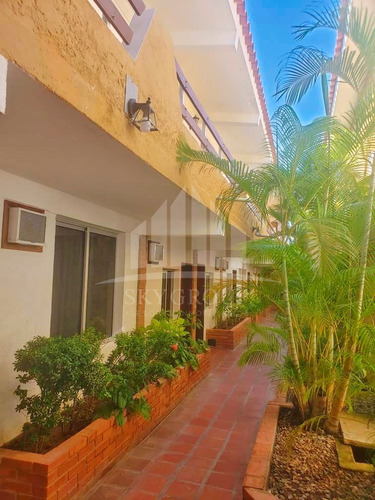 Imagen 17 de 23 de Se Vende Hotel En Chichiriviche Completamente Operativo