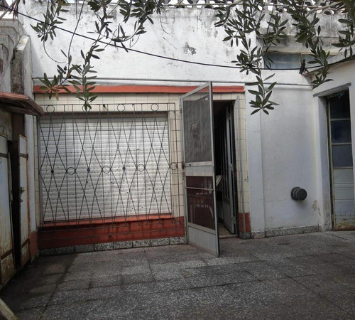 Venta Casa 3 Ambientes En Banfield