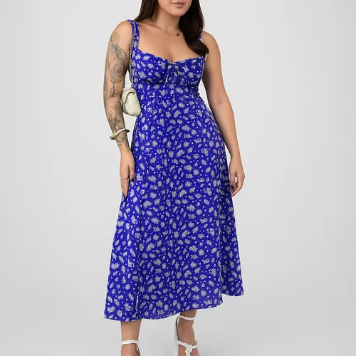 Vestido Midi Floral Com Fenda Lateral E Bojo Tendência