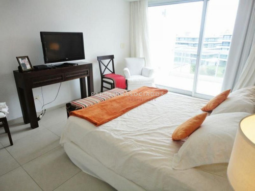 Imagen 8 de 24 de Departamento De 2 Dormitorios En Brava, Punta Del Este