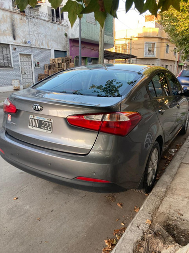 Kia Cerato 1.6 Ex At6