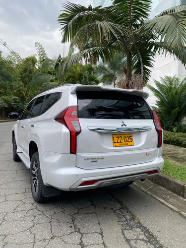 Mitsubishi Montero 2.5 215 hp