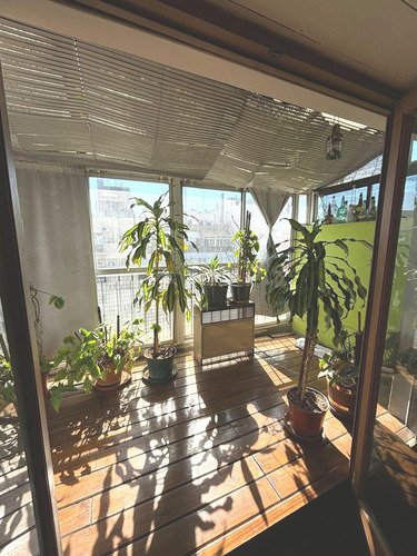 Departamento Sobre Avenida - 3 Amb Al Frente - 2 Balcones - Excelente Vista Y Ubicacion