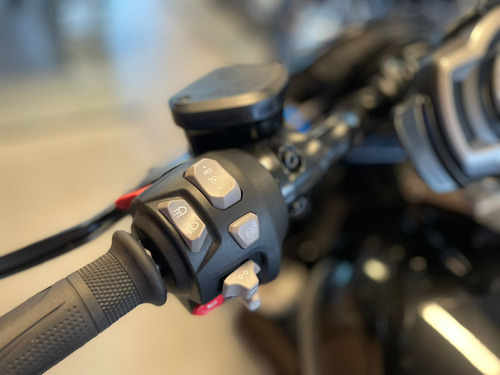 Nova Rocket 3 R Storm - 0km 2025 - Ducati Diavel (ja)