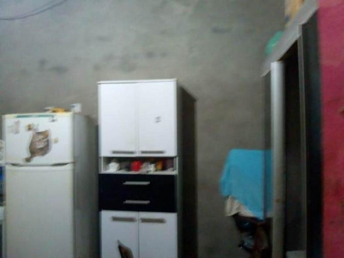 Imagem 2 de 11 de Casa No Balneário Gaivota, Em Itanhaém, Com 02 Dormitórios; 01 Wc; 01 Cozinha; 01 Sala