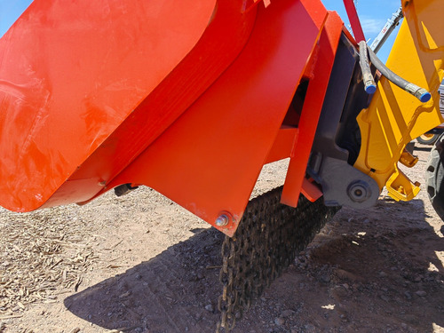 Mulcher Forestal Para Minicargador Triruradora Para Desmonte