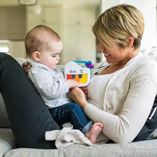 Lindo Piano Infantil em madeira aglomerada com acabame