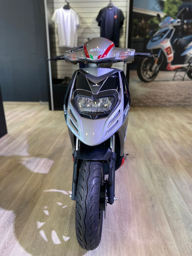 Imagen 6 de 15 de Aprilia Sr 160 - Entrega Inmediata En Todos Sus Colores