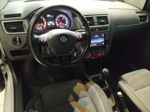 Imagem 12 de 12 de Volkswagen Fox 2019 1.6 Connect Total Flex 5p