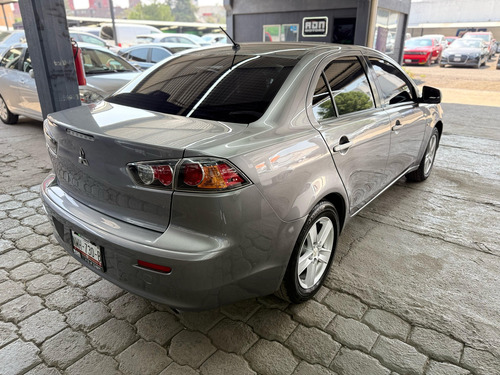 Mitsubishi Lancer 2.0 Es M At
