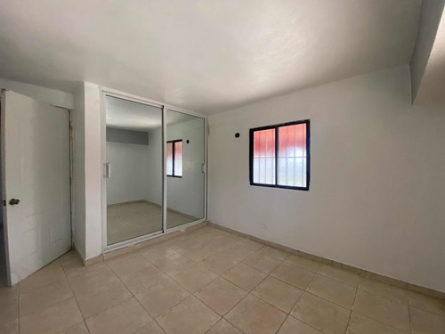 Imagen 13 de 14 de Apartamento De Tres Habitaciones Próximo A Utesa Herrera