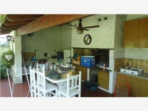 Imagen 9 de 12 de Gran Chalet En La Mejor Zona De Ituzaingo Sur Con Todos Los