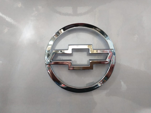 Insignia Escudo De Regilla Chevrolet Corsa 2