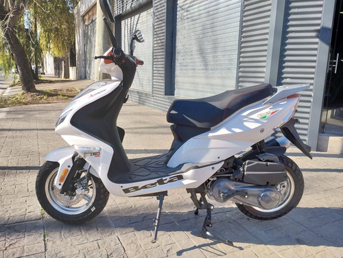Imagen 2 de 4 de Beta Arrow 150 R8