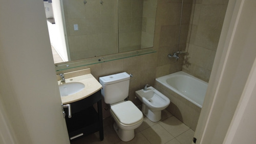 Imagen 15 de 18 de Departamento 2 Ambientes Con Cochera En Venta En Complejo Las Victorias Plaza San Martín